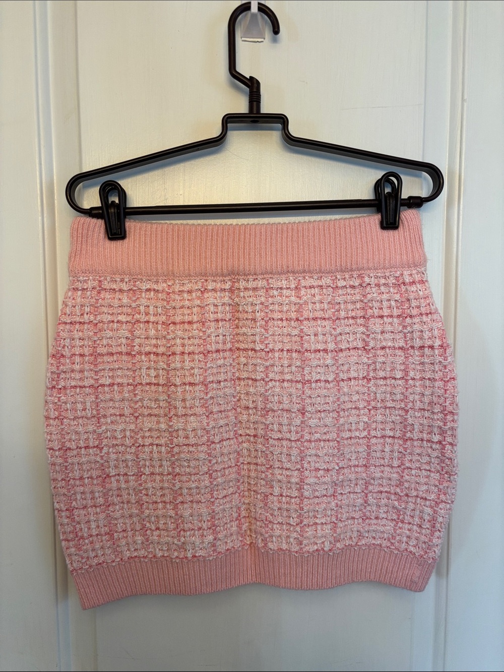 Francesca's Collections Pink Tweed Knit Mini Skirt
